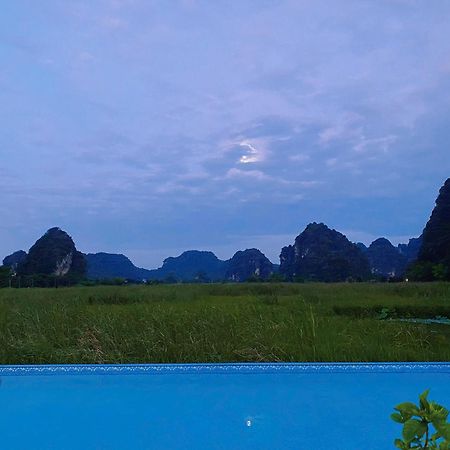Lotus Field Homestay Ниньбинь Экстерьер фото