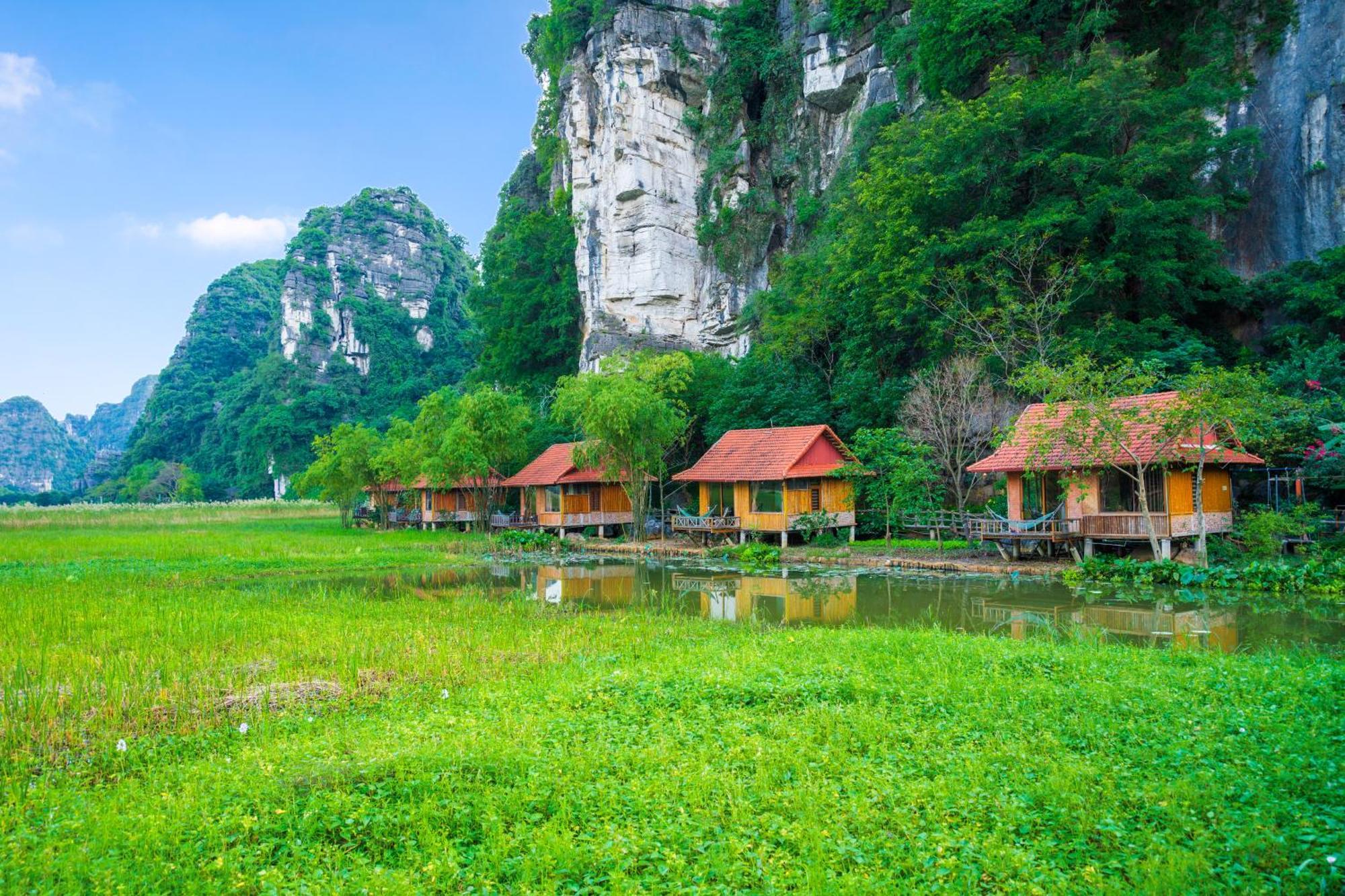 Lotus Field Homestay Ниньбинь Экстерьер фото